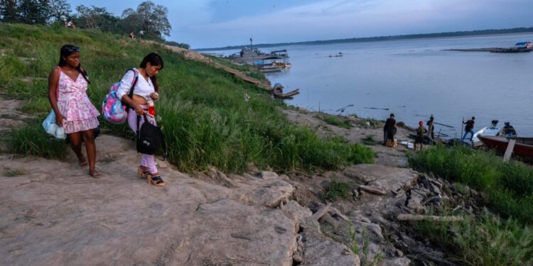 un pacto que busca superar la polarización política