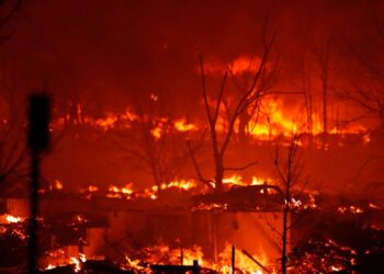 Bolivia decreta “desastre nacional” para hacer frente a las llamas que asolan el país