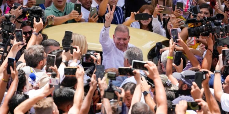 Mil videos de la elección presidencial en Venezuela comprobarían holgado triunfo de la oposición