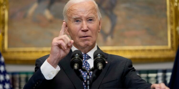 Biden dice que no sabe si Israel está demorando un acuerdo de paz para influenciar comicios de EE. UU.