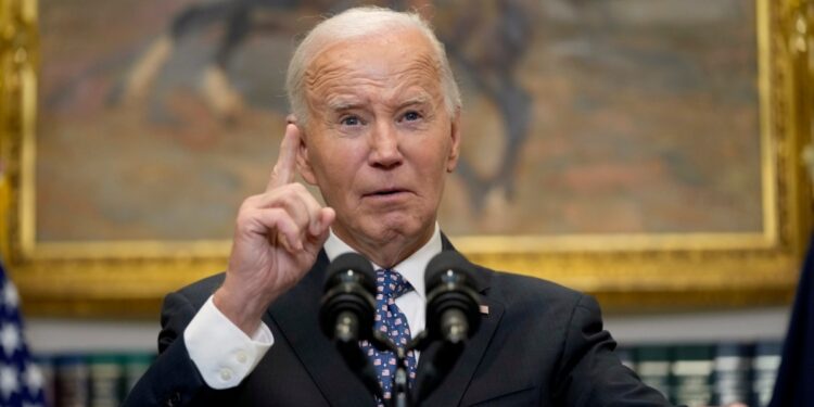 El presidente de EEUU, Joe Biden, sugiere a Israel no atacar pozos petrolíferos de Irán