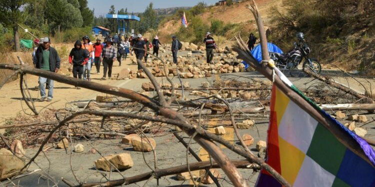 Bolivia enfrenta una crisis debido a un conflicto partidista del partido de gobierno el Movimiento al Socialismo