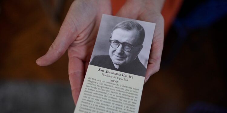 Fiscales argentinos imputan a líderes de Opus Dei en Suramérica por trata y explotación laboral