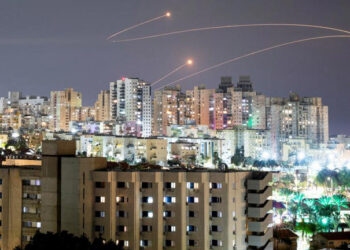 Israel detecta lanzamiento de cohetes desde Gaza un año después del ataque de Hamás