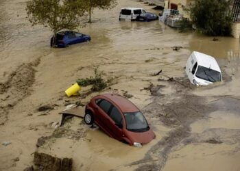 España: La DANA deja siete desaparecidos, personas atrapadas y graves inundaciones en Albacete, Valencia y Andalucía