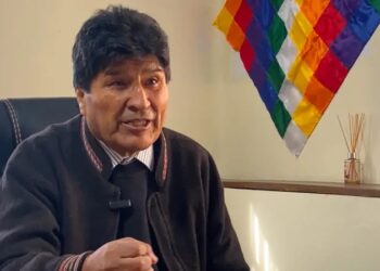 Evo Morales amenaza con bloquear Bolivia si la Fiscalía lo captura