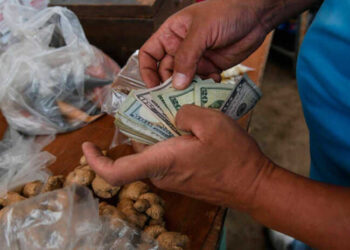 La inflación en Venezuela baja 0,6 puntos hasta un 0,8 % en septiembre, según el BCV