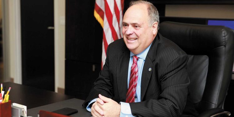 Derrota política para alcaldesa de Doral: Tribunal ordena restablecer pensiones a exfuncionarios electos