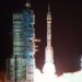 La nave Shenzhou-19 con tres astronautas a bordo llegó a la estación espacial china Tangong