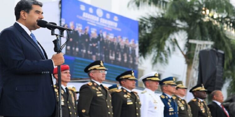 Maduro renueva el Estado Mayor Superior de la Fuerza Armada Nacional