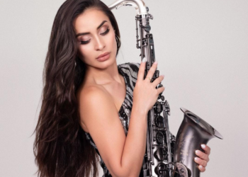 “Anyela Gómez: La Saxofonista Colombiana nominada al Latín Grammy y galardonada por las Naciones Unidas de las Artes y Ciencia