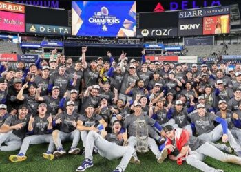 Miguel Rojas, Brusdar Graterol y Edgardo Henríquez, los venezolanos que ganaron su anillo de Serie Mundial