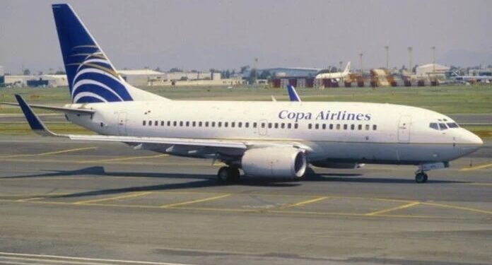 Panamá suspende vuelos comerciales y de carga hacia Venezuela