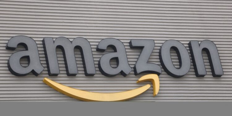 Juez en EEUU da luz verde a histórica demanda antimonopolio contra Amazon