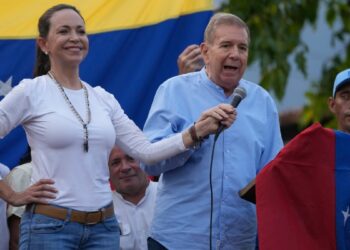 Líderes opositores venezolanos ganan el máximo galardón de la UE para derechos humanos