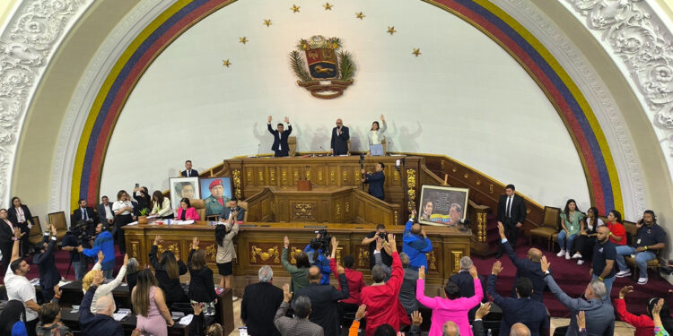 AN aprobó acuerdo para romper relaciones con España