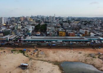 Afluente del Amazonas alcanza su nivel mínimo en más de 122 años debido a la sequía