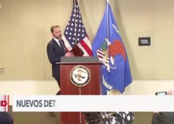 Trump critica al Departamento de Justicia por difundir más detalles de demanda