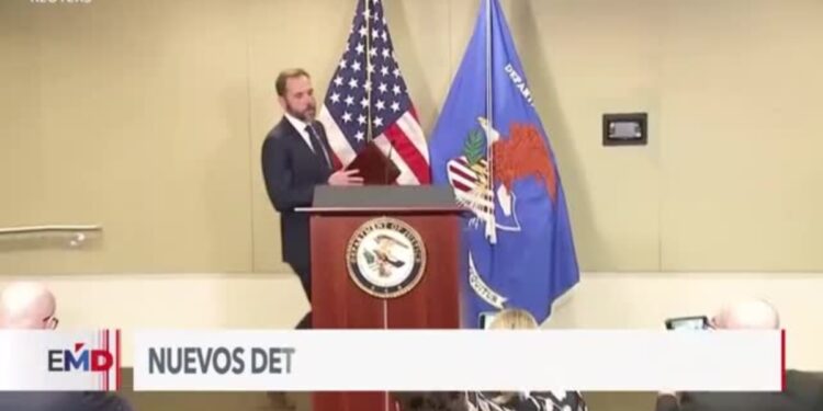 Trump critica al Departamento de Justicia por difundir más detalles de demanda