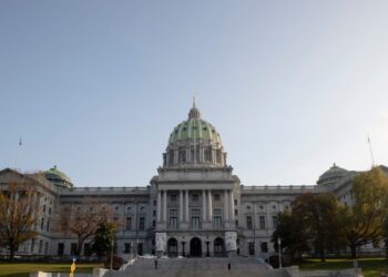 Harris y Trump visitan de nuevo Pensilvania, estado clave en las elecciones de EEUU