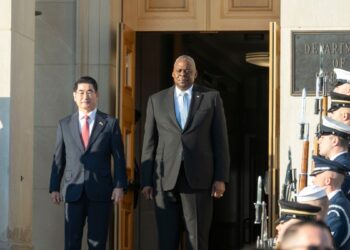 El gobierno estadounidense sigue de cerca la colaboración militar entre Rusia y Corea del Norte, el secretario de Defensa sonó las alarmas