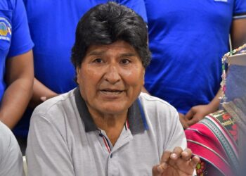 Evo Morales desafía a la justicia y se atrinchera en su feudo cocalero