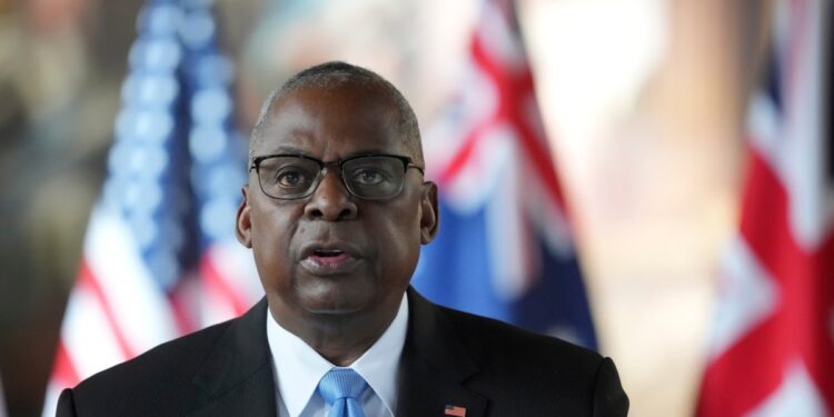 EEUU envía «unos cuantos miles» de soldados más al Oriente Medio para reforzar la seguridad