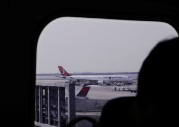 Avión de Turkish Airlines aterriza de emergencia en Nueva York luego que piloto muere en vuelo