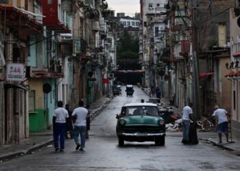 Cubanos se preguntan cuándo les tocará el próximo apagón, la crisis persiste