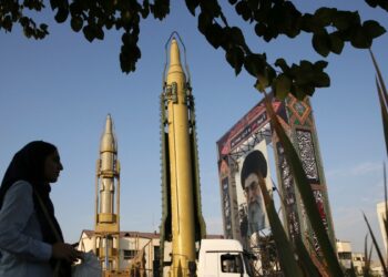 Un ataque israelí probablemente alcanzó una importante base de misiles de la Guardia Revolucionaria de Irán