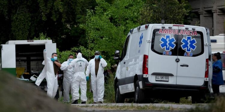Al menos 35 heridos, 15 de gravedad, tras un incendio en un colegio de Chile