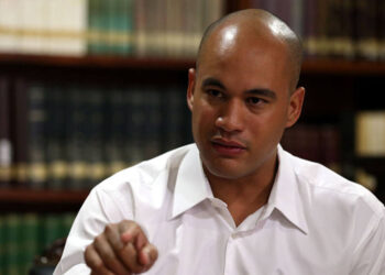 Héctor Rodríguez firma resolución que permitirá a docentes jubilados regresar a aulas