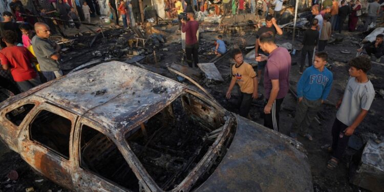 Ataques de Israel dejan 21 muertos en el Líbano y 10 en Gaza