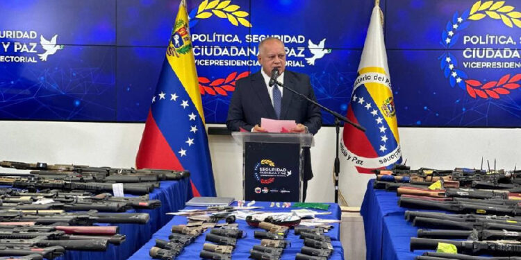 Diosdado Cabello revela la captura de mercenarios e incautación de armas