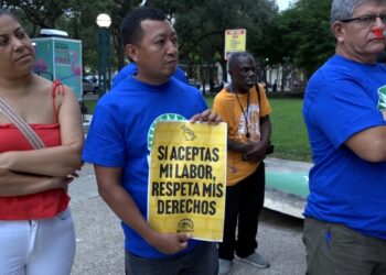 “Construimos edificios de lujo, pero vivimos en la miseria”