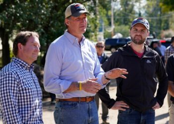 Corte Suprema de EEUU permite a Virginia reanudar purga de registros de votantes