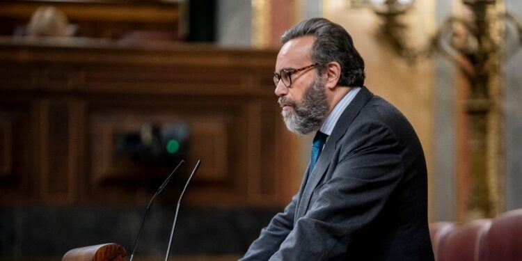 Parlamentario pide explicaciones por qué no se pone fin a acuerdo con Cuba