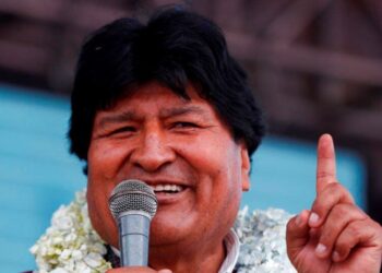 Fiscal cita a declarar a Evo Morales por abuso de una menor, trata y tráfico de personas