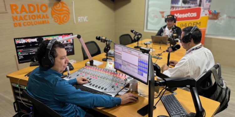 Devolverle la esperanza a la gente a través de los micrófonos