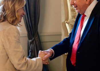 Tras cita con Edmundo González Urrutia, Meloni pide cesar persecución en Venezuela