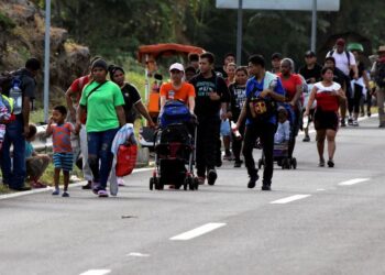 EEUU endurece restricciones de asilo en frontera con México