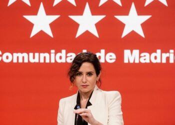 Isabel Díaz Ayuso ironiza sobre Venezuela, sin energía pero sí con Navidad