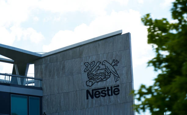 ONGs piden a Nestlé dejar de añadir azúcar en alimentos para bebés en países en desarrollo
