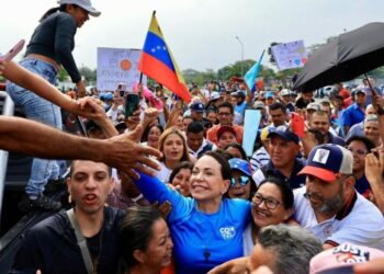 Activistas opositores que defendieron el voto viven persecución del régimen venezolano