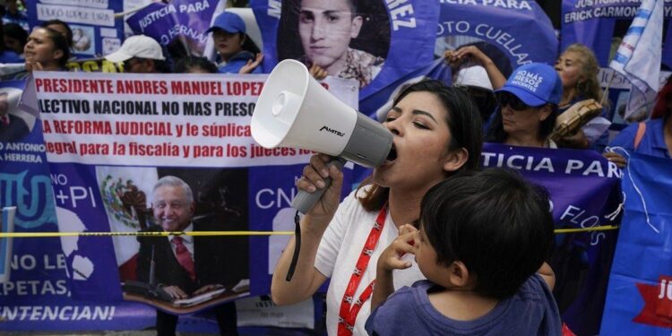 Suprema Corte de México evalúa polémica reforma judicial