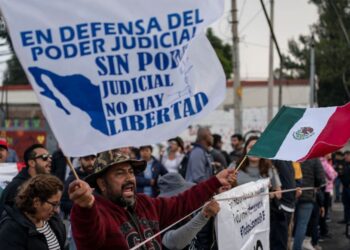 Senado de México aprueba blindaje para las reformas constitucionales