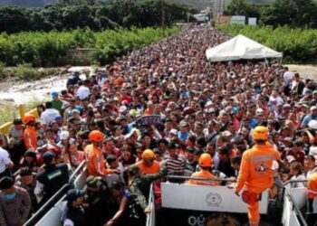 Según ONG, Venezuela vive su sexta ola migratoria