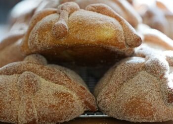 Pan de muerto, una azucarada tradición