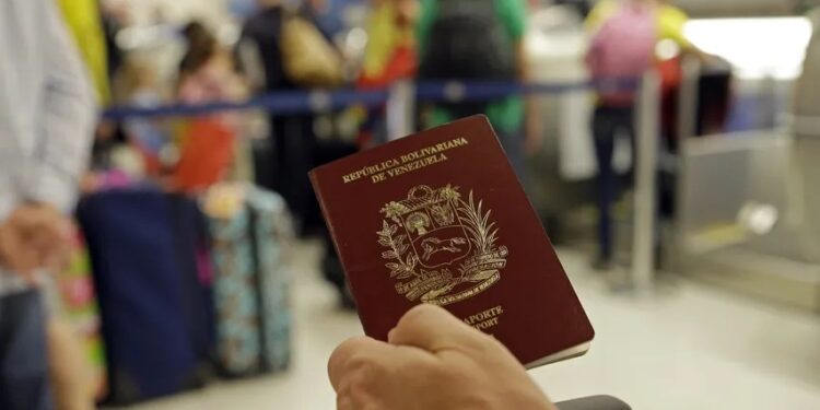 Esto debes saber si quieres viajar a Venezuela: Cancillería habilitará link para solicitar salvoconducto de ingreso
