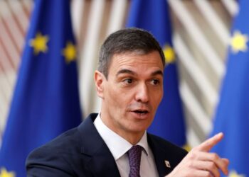 Guardia Civil española concluye que Pedro Sánchez autorizó la visita ilegal de Delcy Rodríguez